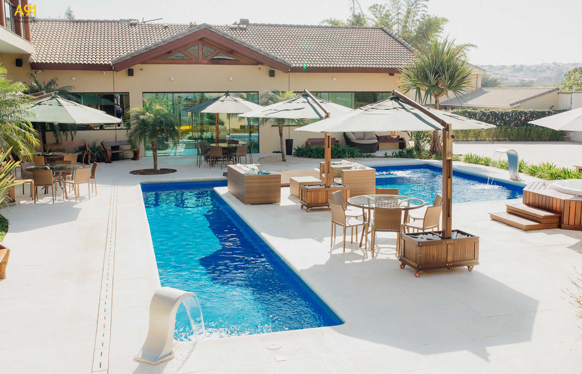 Free HTML5 Bootstrap Template by FREEHTML5.co